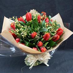 12 Red Tulips